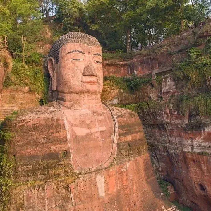 乐山大佛10月3日游山票已售罄，日限2.8万人_景区