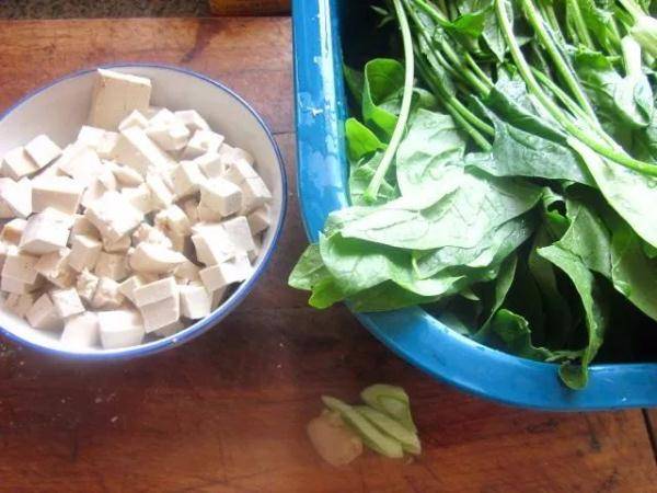 螃蟹|海鲜配维C变砒霜？被多次辟谣的“食物相克”咋还有人信！