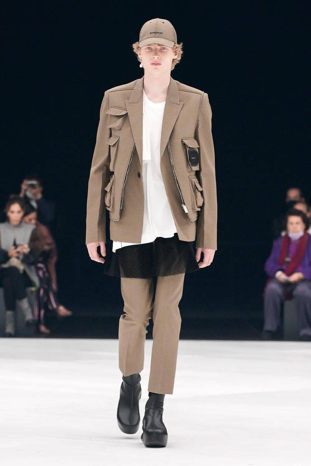 成衣 【秀场】Givenchy 2022 春季成衣时装秀