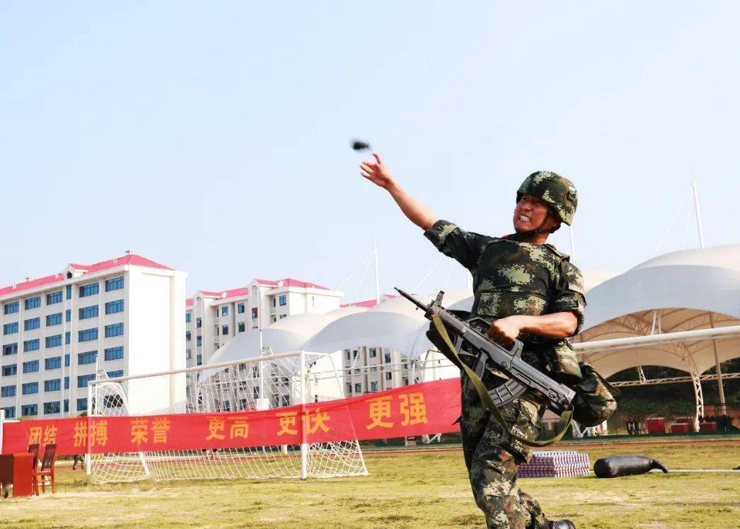 速度与激情,军人运动会战味十足!