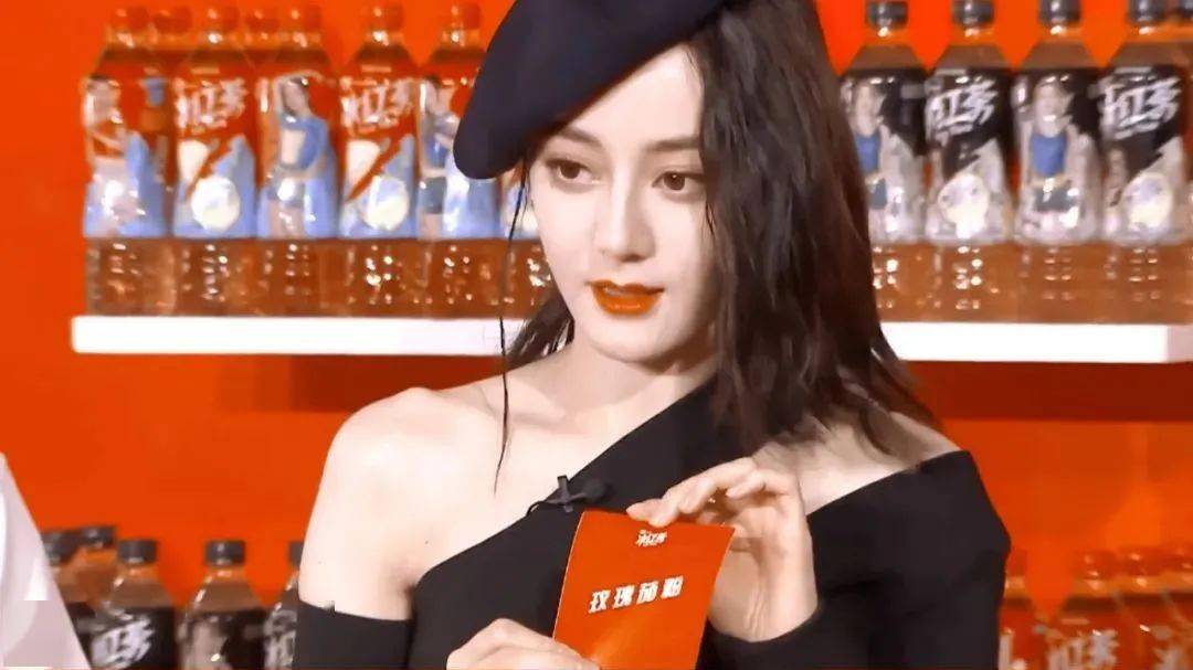 图片恭喜！！！迪丽热巴和杨洋总算发糖了...