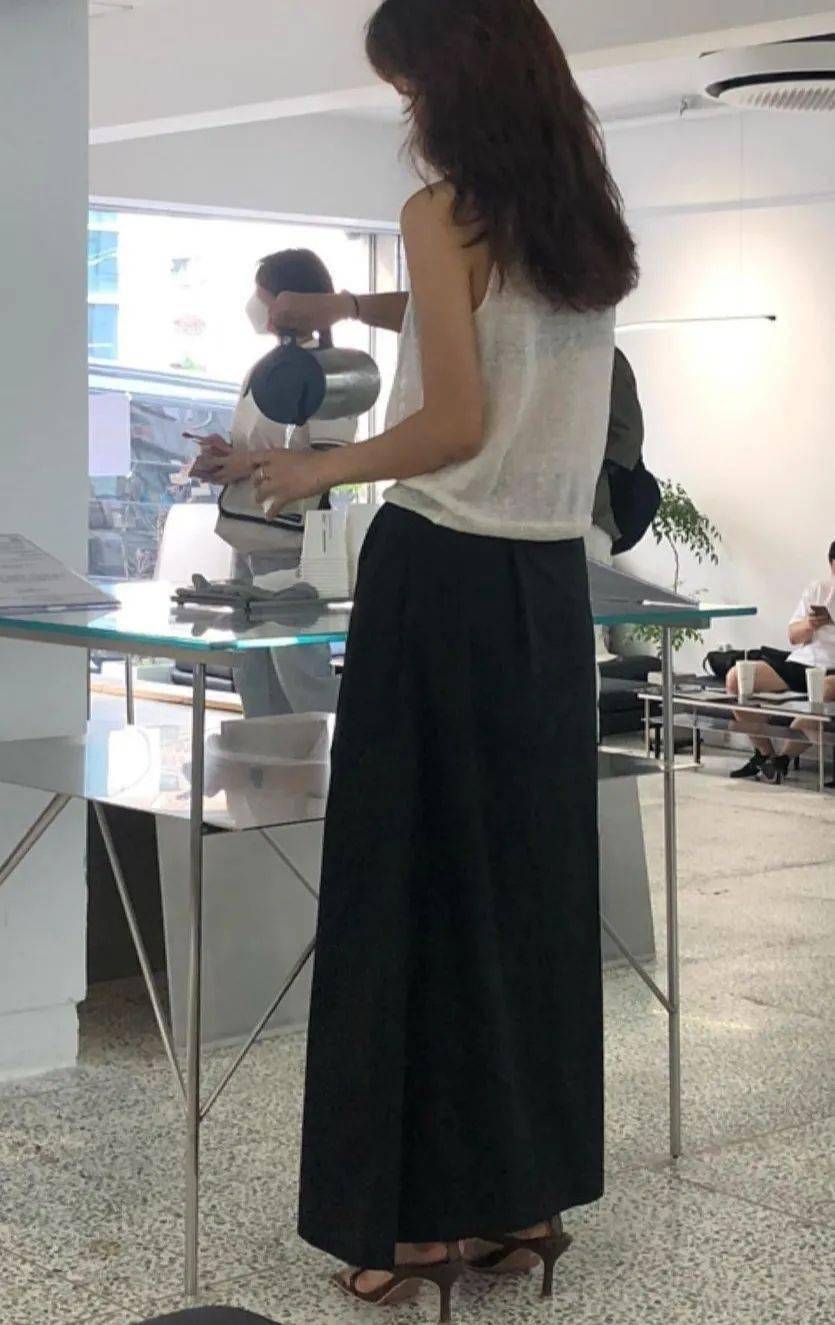 韩系 4 位宝藏 Ins 博主分享，我的穿搭都从这里取经