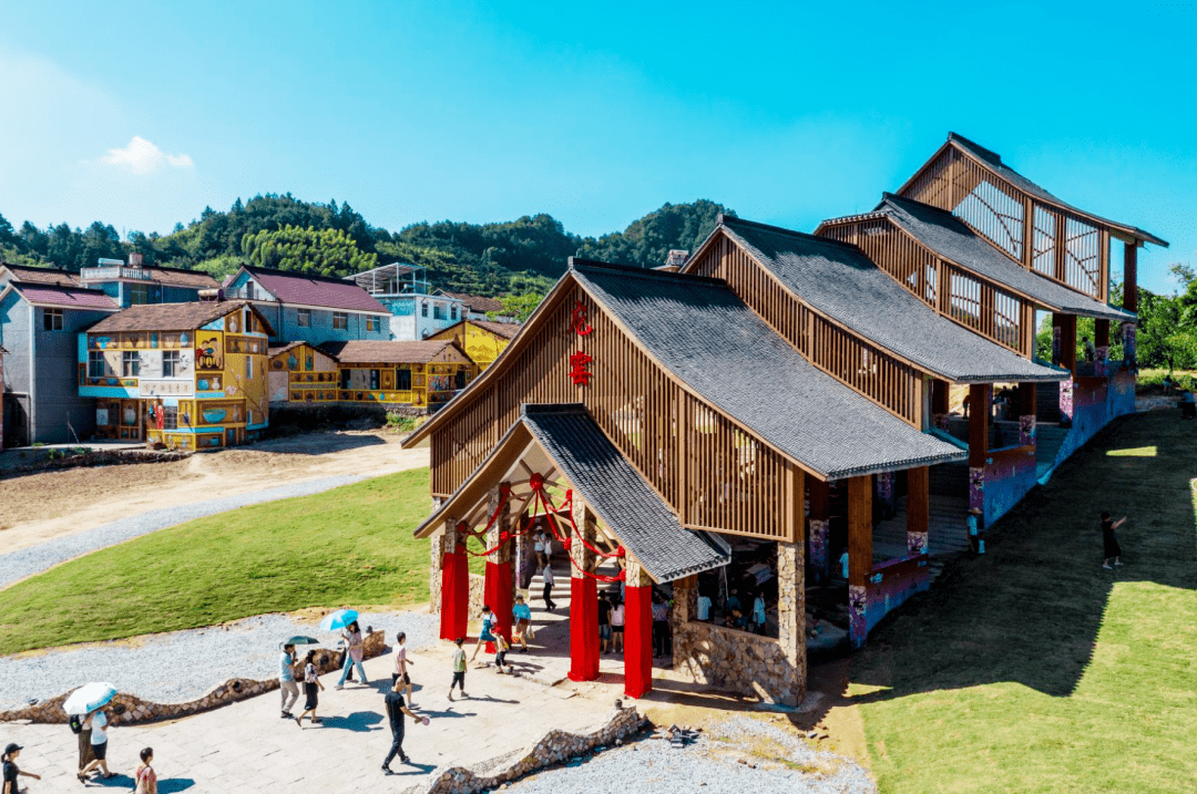 一定被余东,碗窑刷屏了吧~想必不少朋友的朋友圈旅游经营总收入超6000