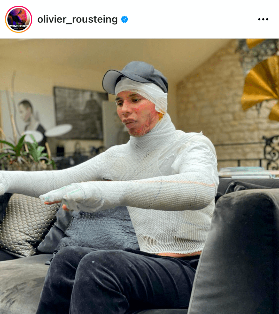 祝贺和他终于鼓起勇气，自曝藏了一年的惊天秘密！