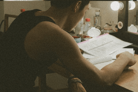 王子异|《白色月光2》杀青,王子异发文告别角色