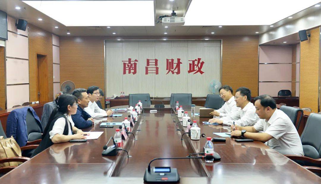 10月11日,安义县委常委,常务副县长提名人选叶飞,安义县委常委,副县长
