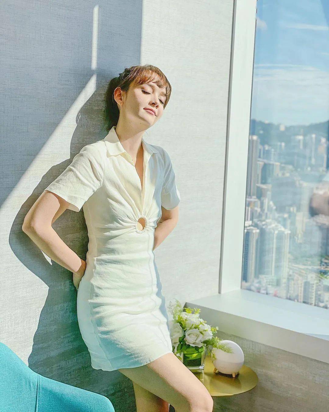 相较于昨儿金鱼脑的中乌混血,模特兼视频博主的徐18喬没有华人血统