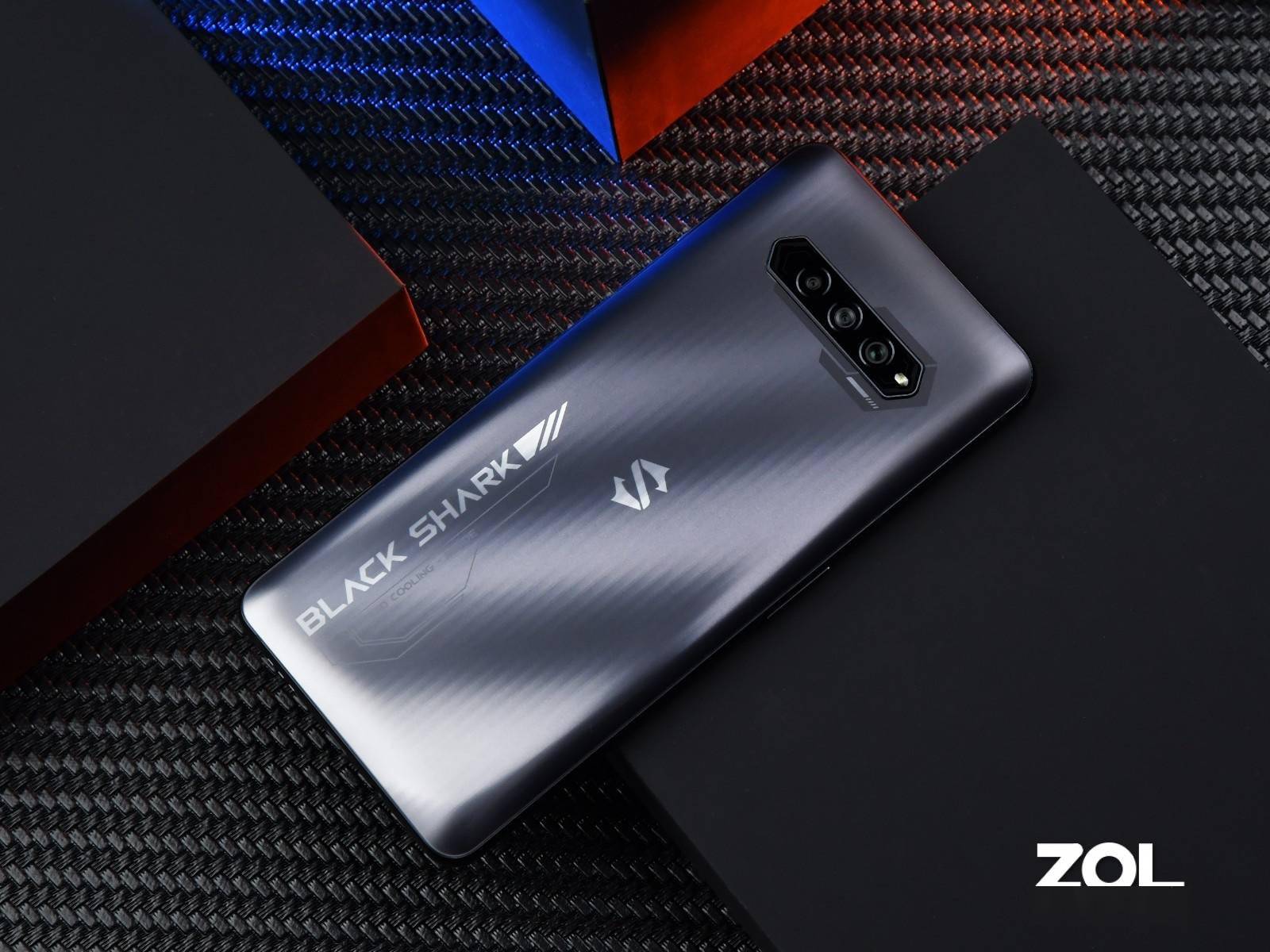 实体升降肩键144hz三星屏黑鲨4s高清图赏