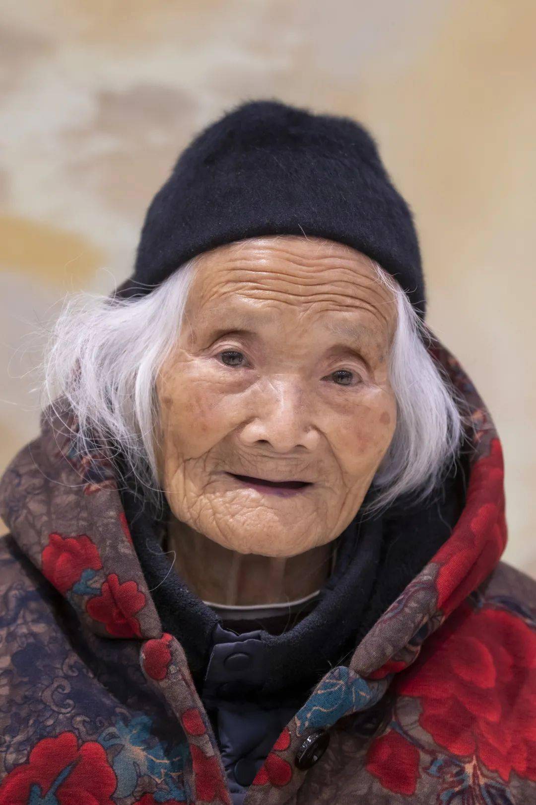 看百岁老人的幸福生活