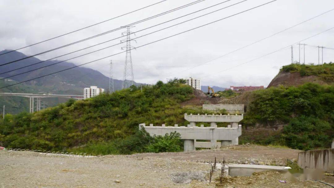 6亿元的彝良县发界安置点至宜昭高速公路连接线工程启动建设