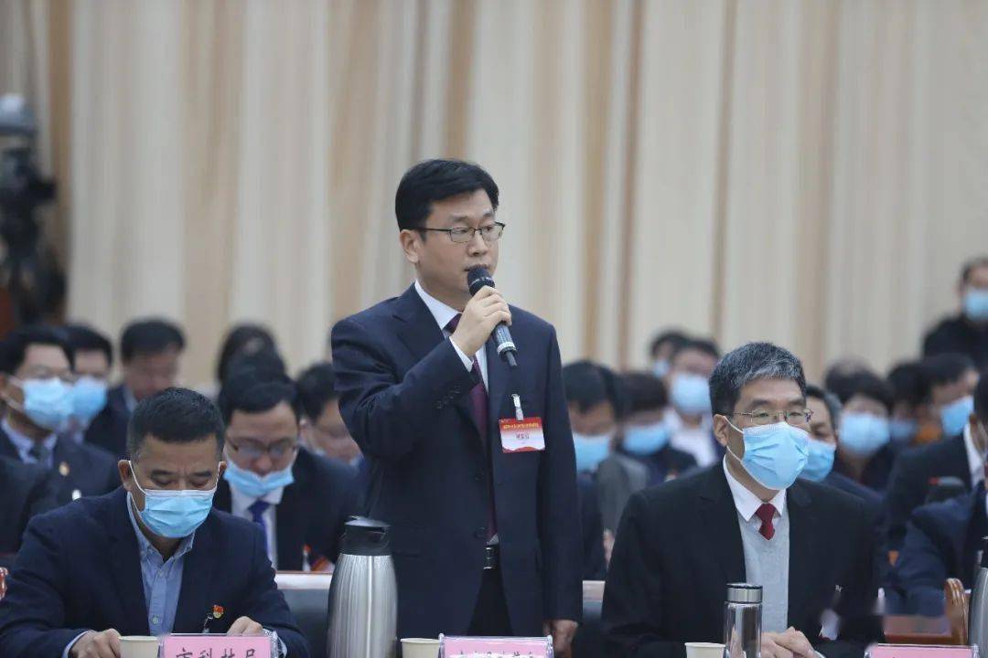 (市发改委主任付涛应答)付涛表示,下一步,将充分用好特邀监督员制度