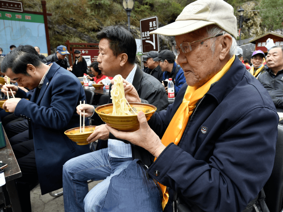 长寿面、祝福茶……房山这里举办首届千叟会！