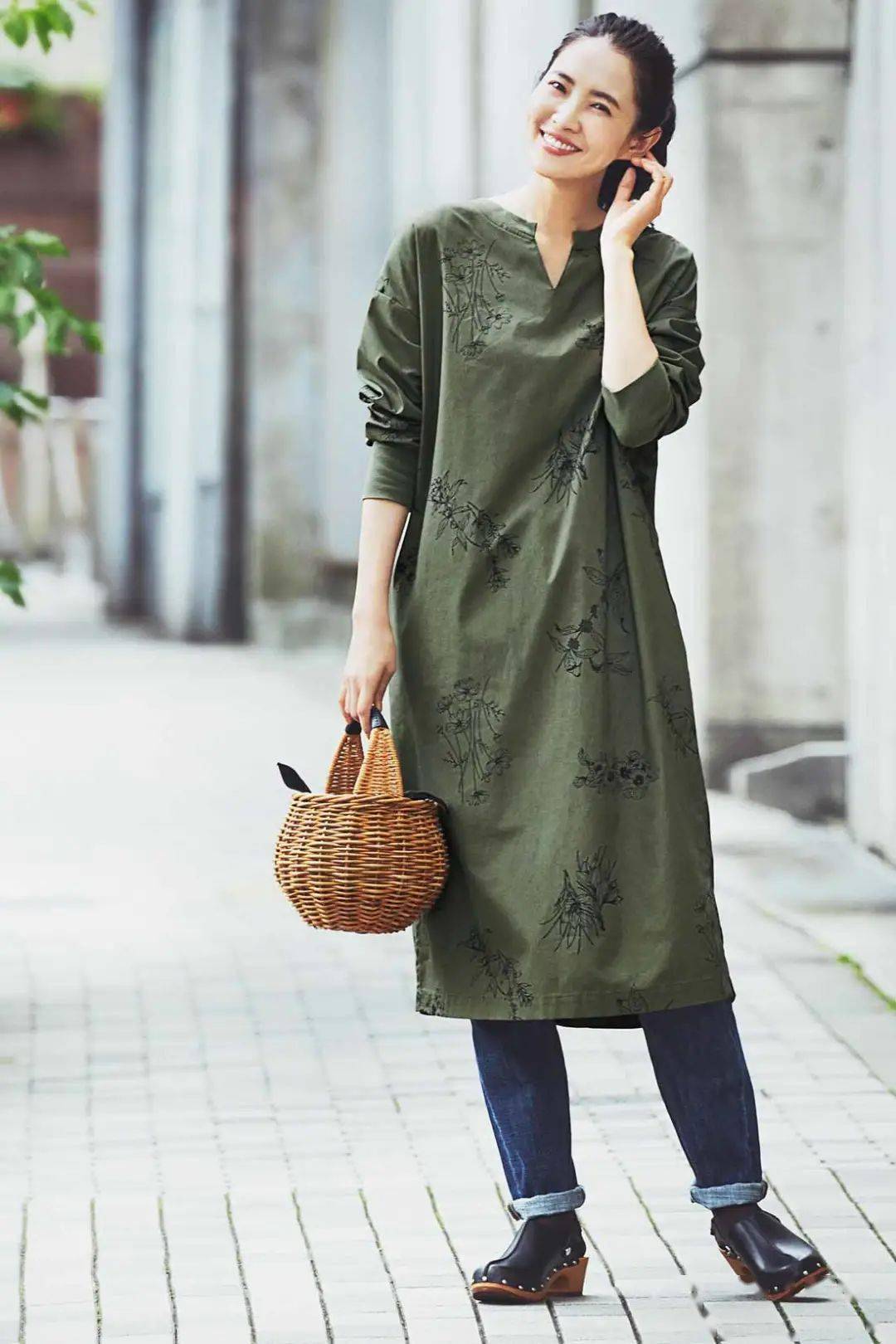 年龄的增长不能限制【穿衣自由】 尝试一下成熟轻森系穿搭