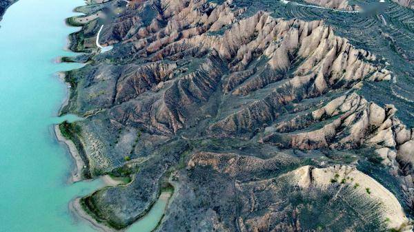 黄土地质公园美景如画