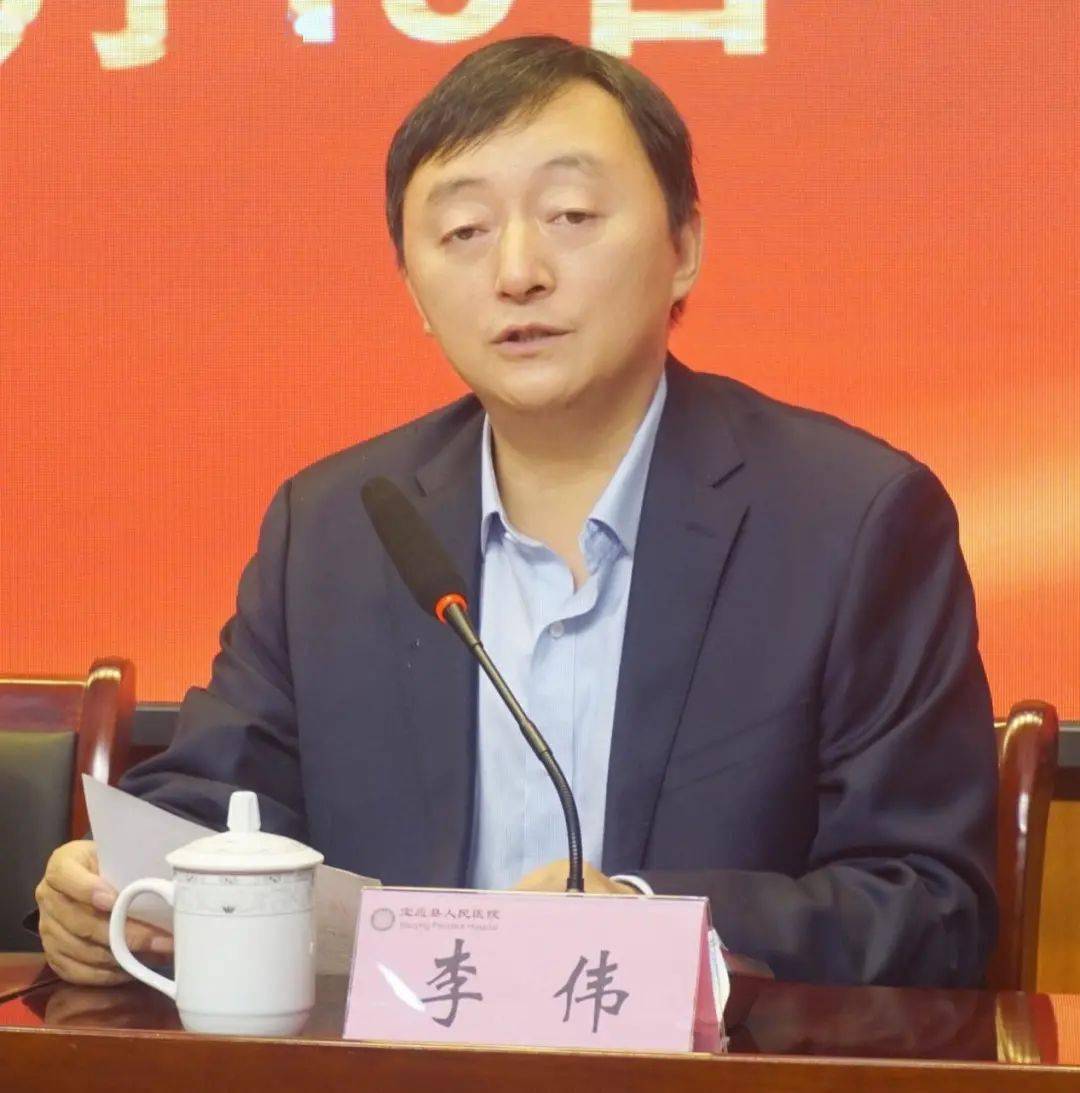 扬州大学医学院院长史宏灿,副院长李伟与宝应县委常委,宣传部部长赵宇