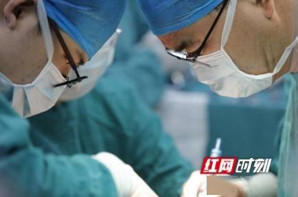 腹腔镜|尹晖明：“刀锋战士”不太“冷”