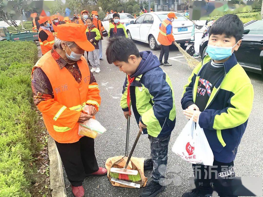 同学|特别的生日庆祝！10岁男孩请100名环卫工人吃早餐