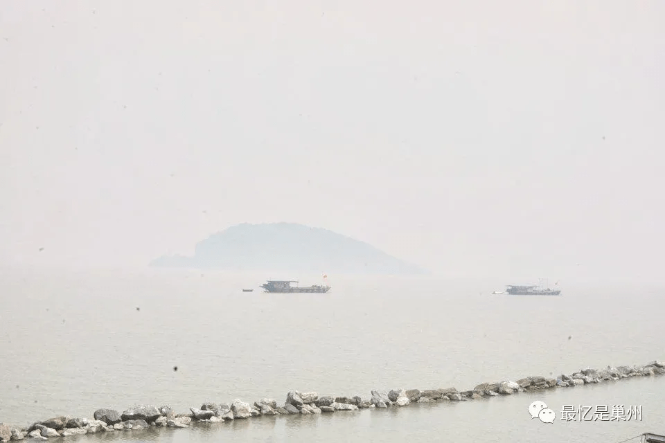 一湖烟雨一场醉