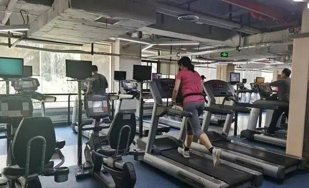 代谢|一个月吃空160袋鸡胸肉！30岁男子拿到体检报告傻眼了…