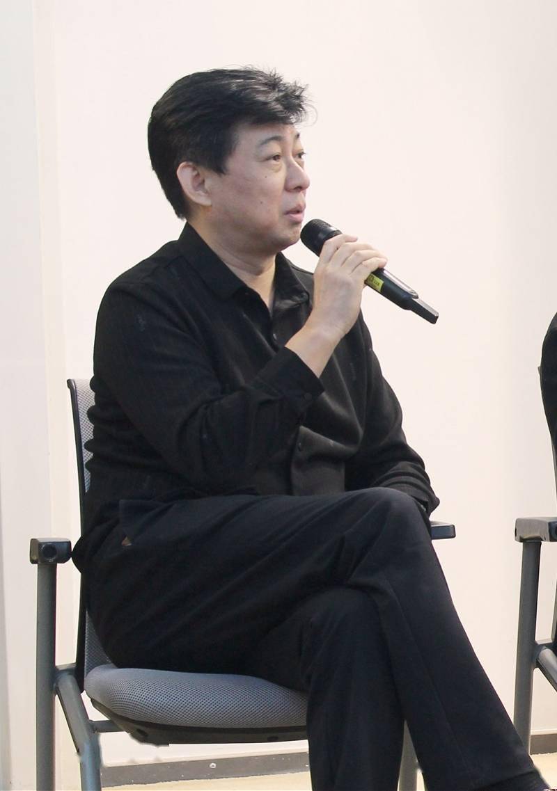 空间|邱华栋开拓写作新空间，小说集《哈瓦那波浪》带你与世界相遇