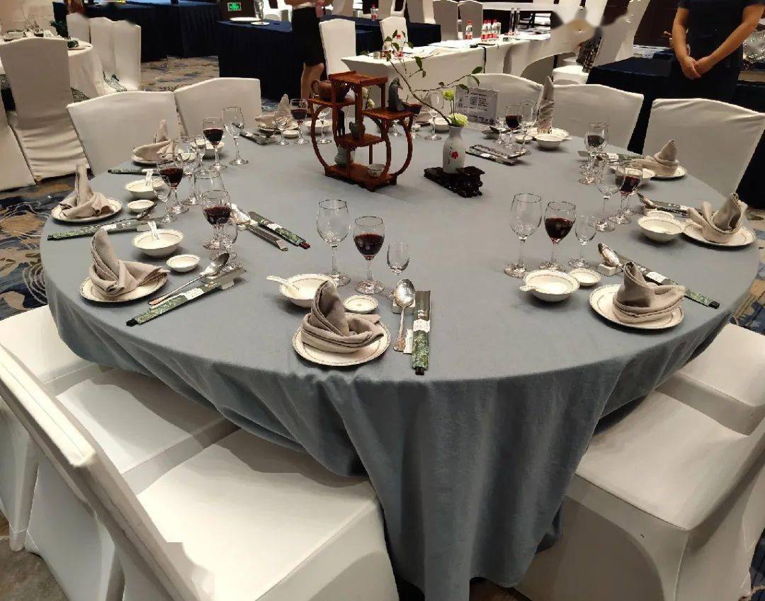 拼创意比服务台州最强餐厅服务员评出来啦