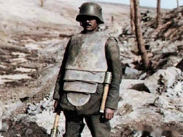 德式“大耳垂”鼻祖:M1916钢盔,德军士兵的面貌“焕然一新”_头盔