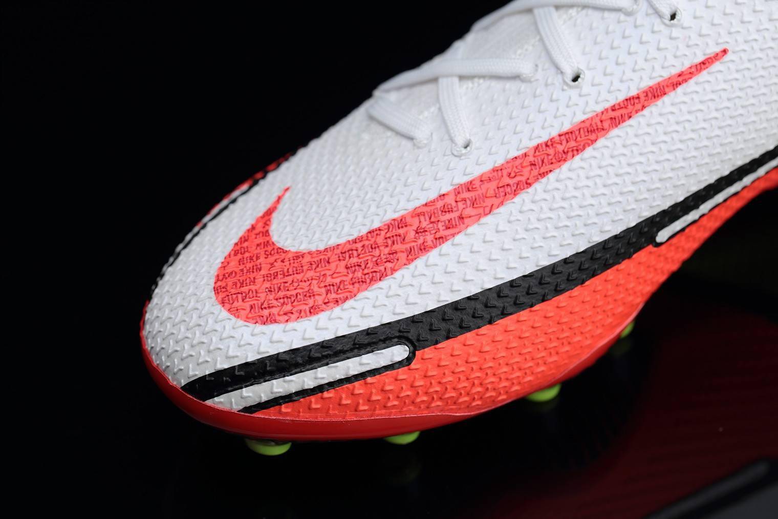 新品赏析nikephantomgt2eliteagpromotivationpack足球鞋