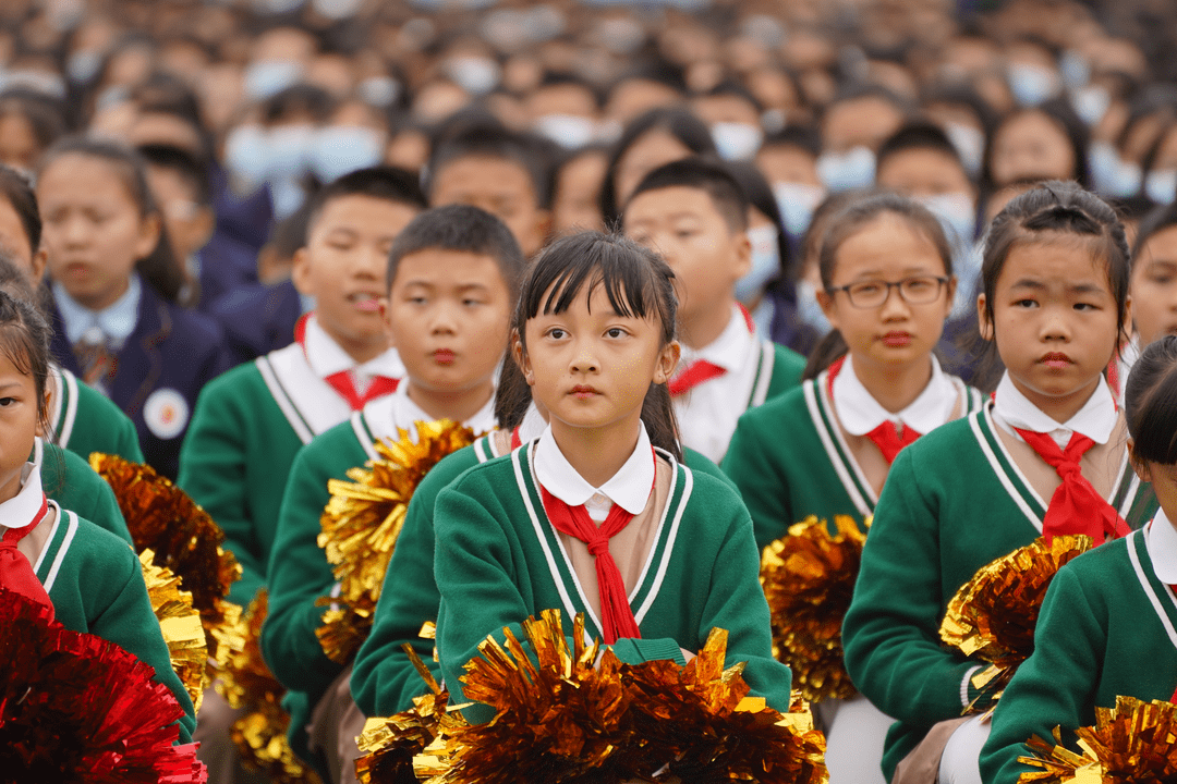 新都一中实验学校校服图片