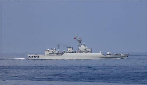 直击北部战区海军某驱逐舰支队宜昌舰海上实射多型武器