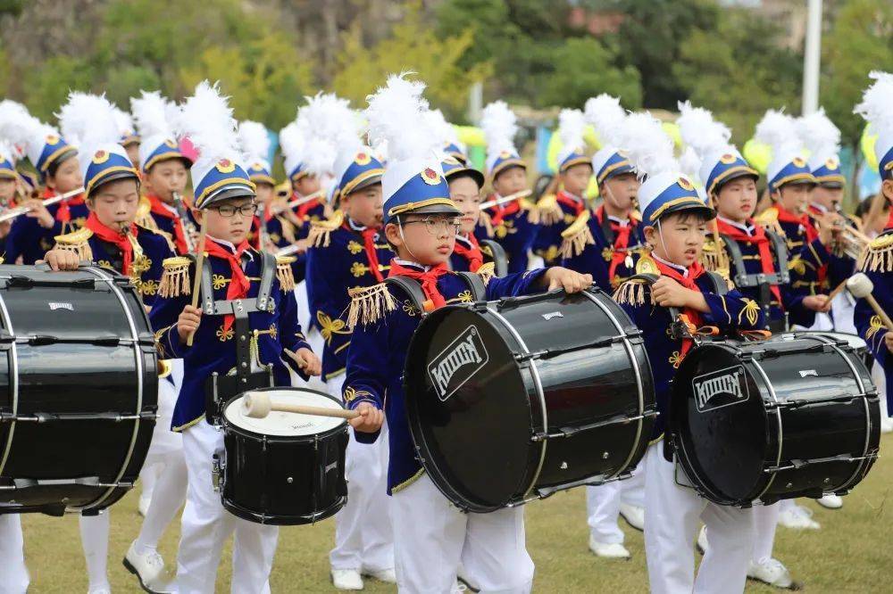 喜报路桥区南官小学鼓乐队荣获市少先队鼓乐队检阅二等奖