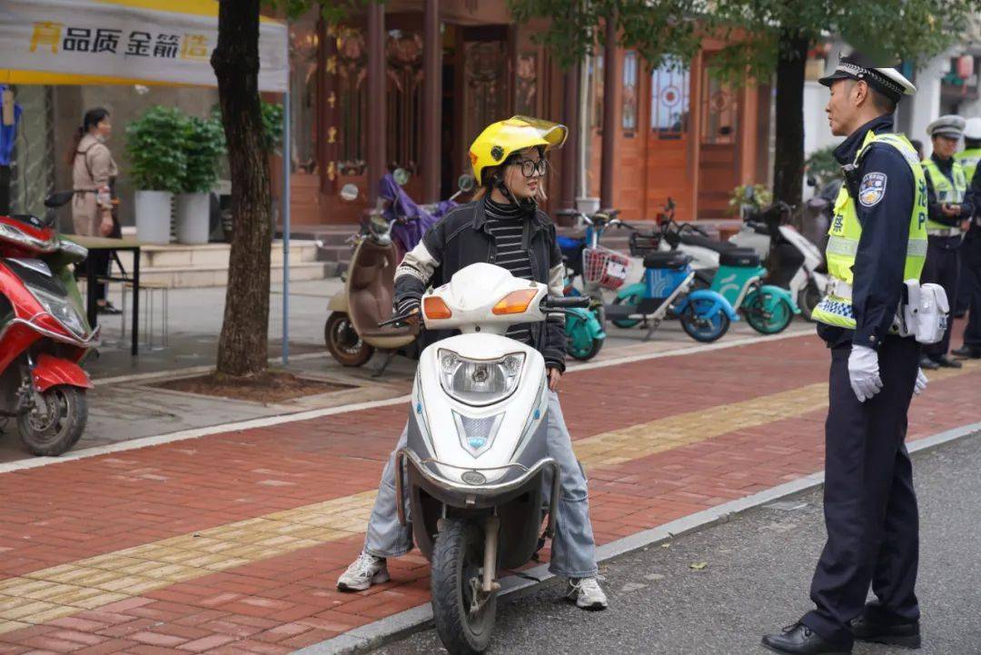 电动车未按规定登记上牌上路行驶?交警动真格了!