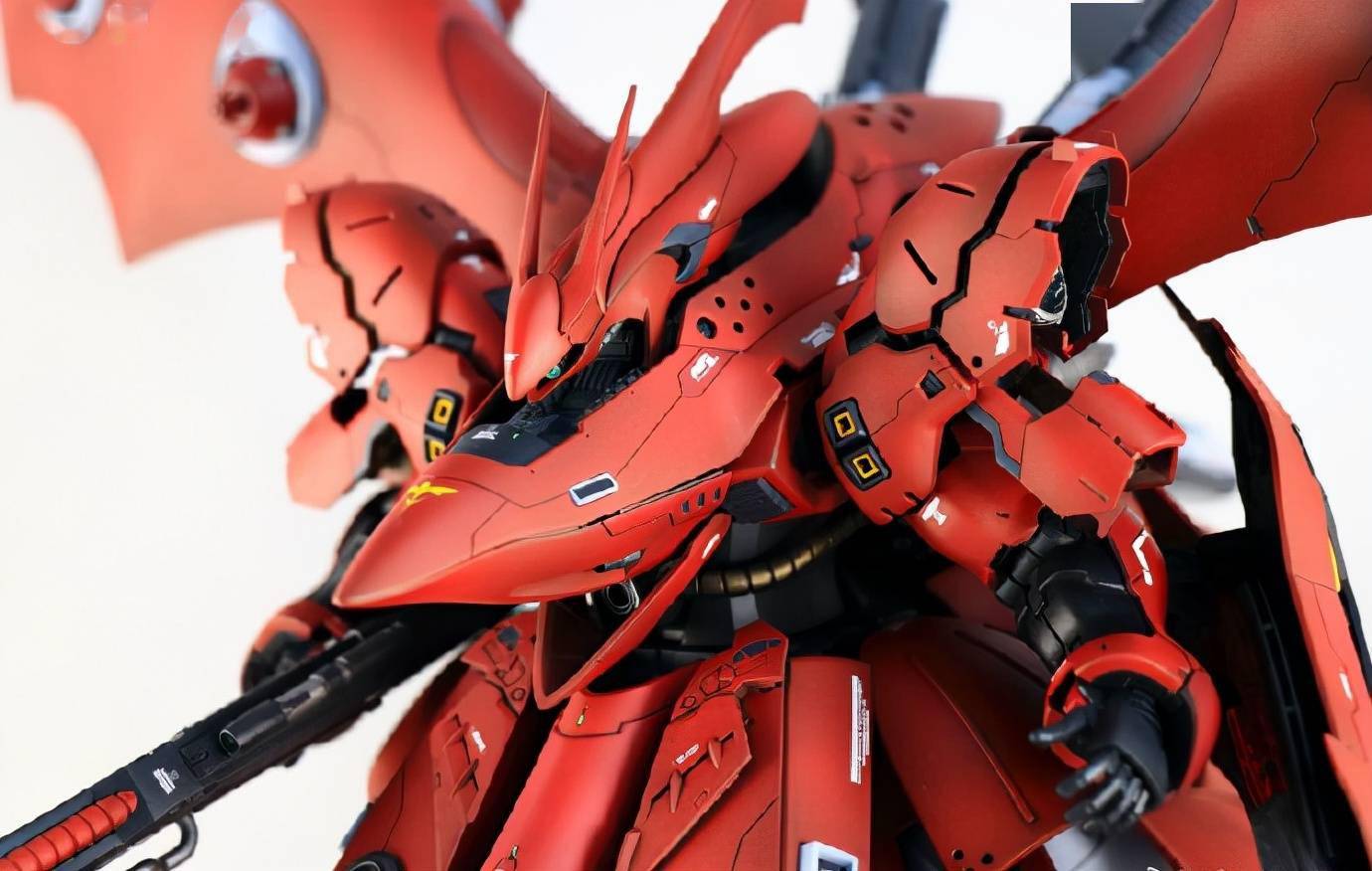 机动战士高达沙扎比与夜莺模型混搭改造沙比莺