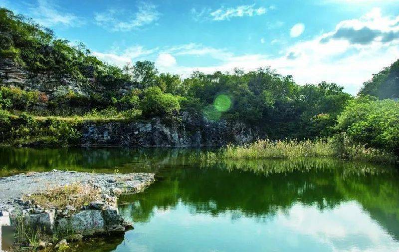 骑行,游憩于一体的户外休闲圣地小黄山位于常州孟河镇西北部,为宁镇