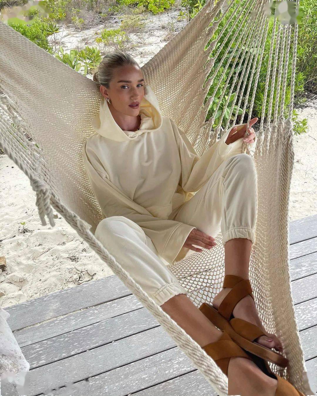 Athflow 秋冬最万能的单品，必须是卫衣