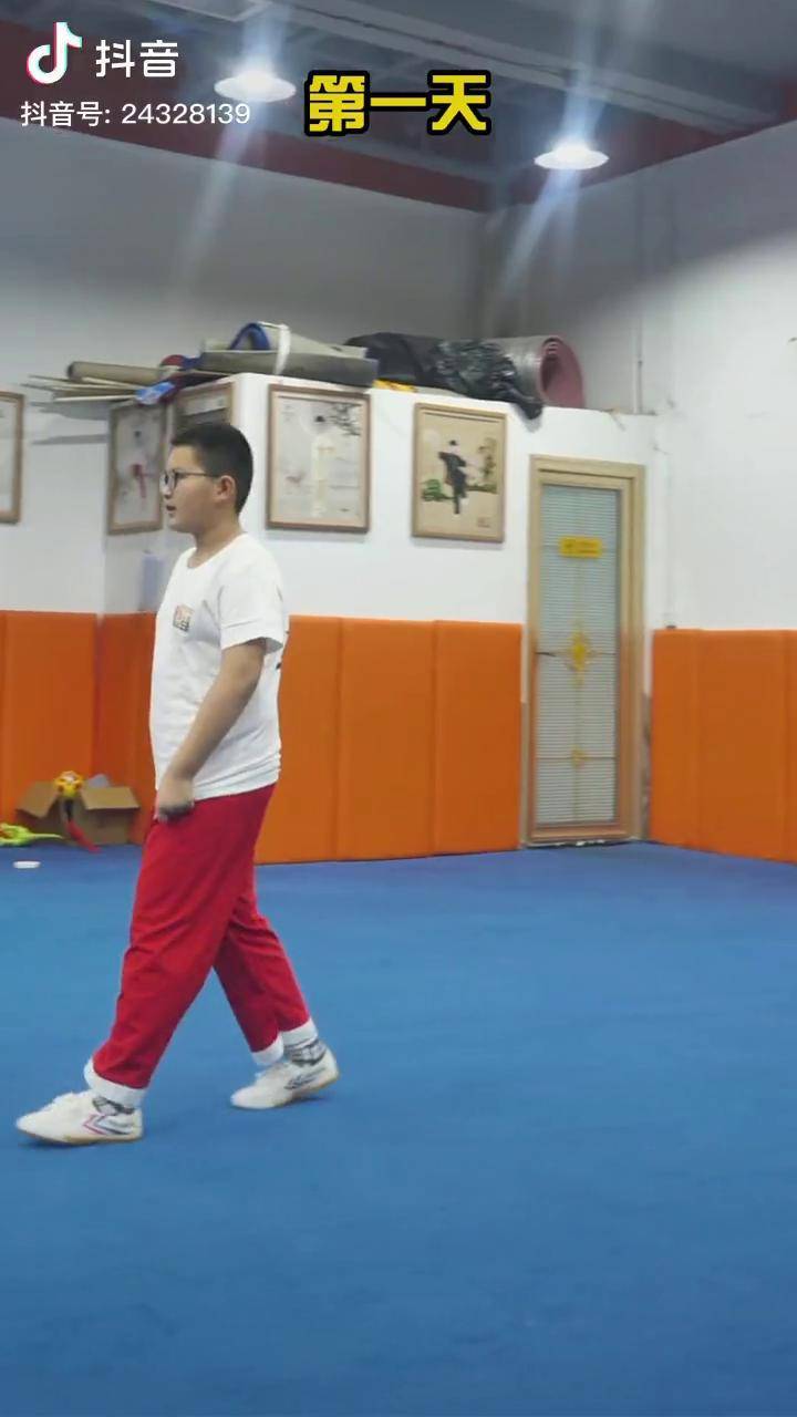 你感觉是作业重要,还是孩子精气神重要 暮登武苑