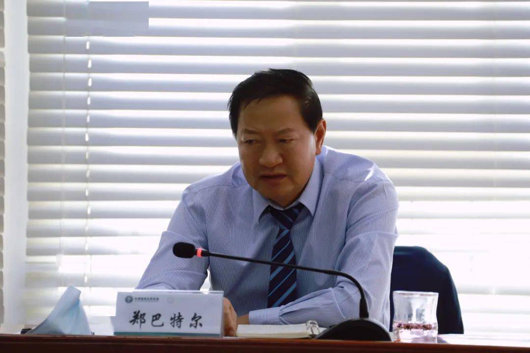 霍峰局长主持召开乌海超高压供电局第44周行政例会