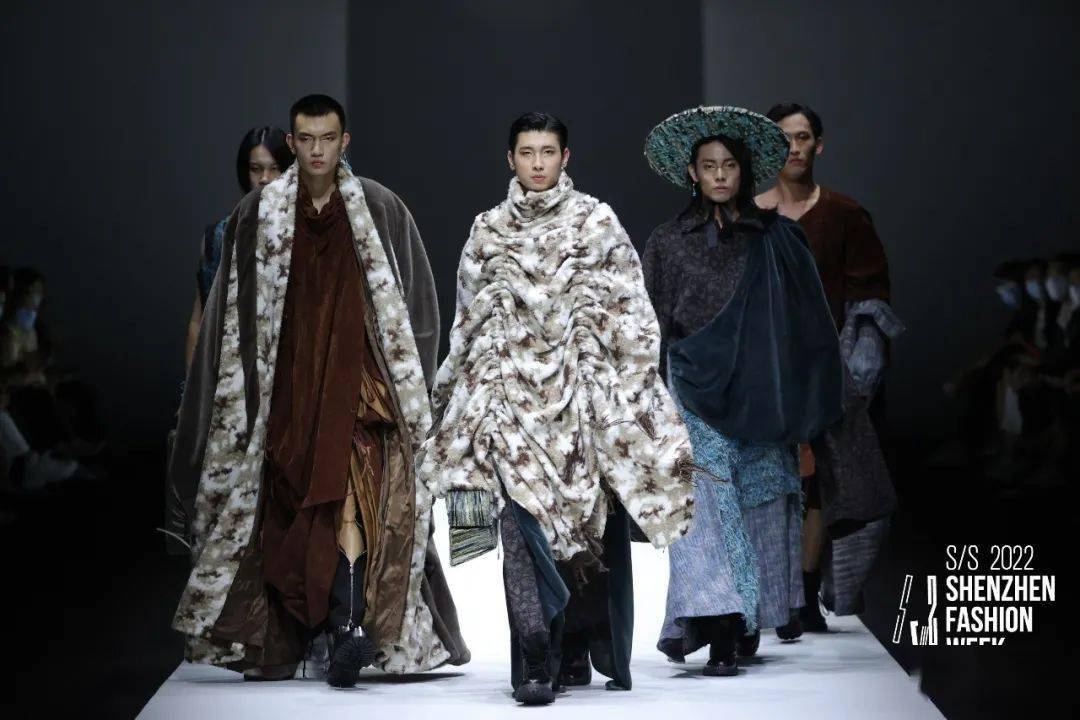 服装 S/S2022深圳时装周｜DAY4：别样角度，诠释「型」之烂漫
