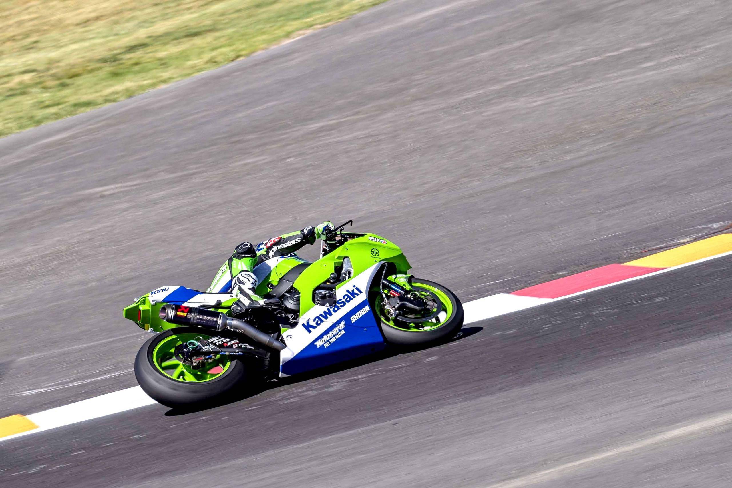 kawasaki创立125周年纪念图案的wsbk赛车