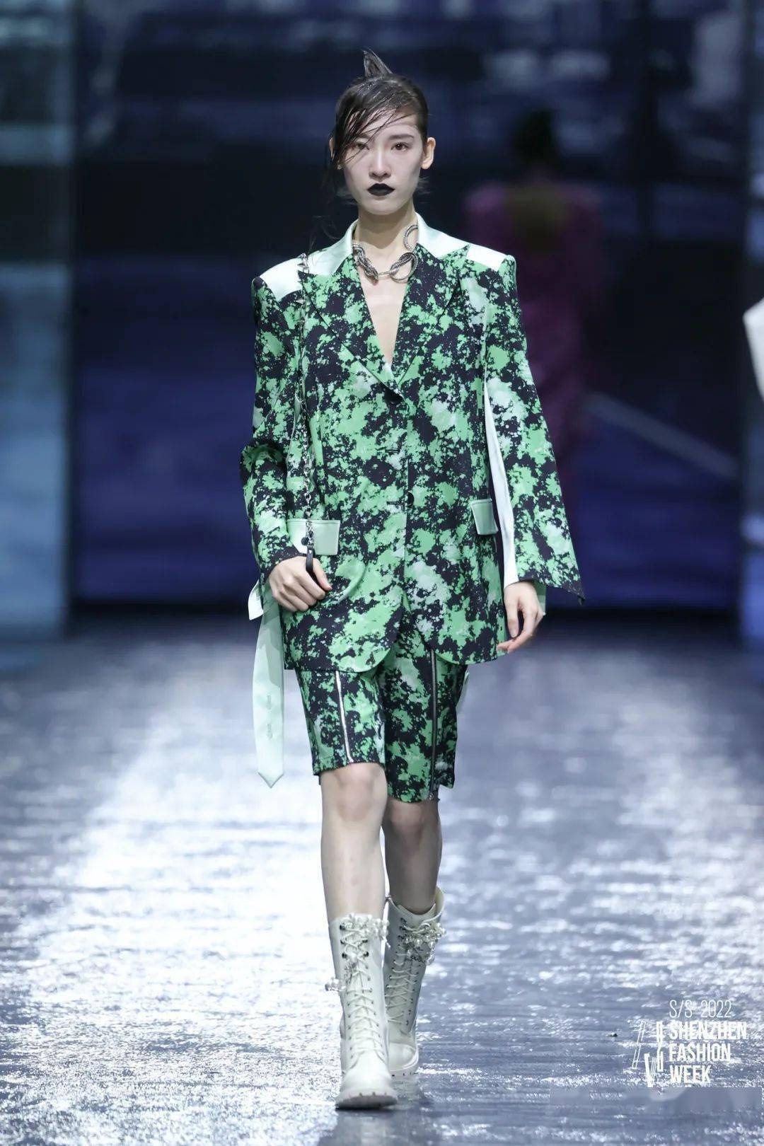 服装 S/S2022深圳时装周｜DAY4：别样角度，诠释「型」之烂漫
