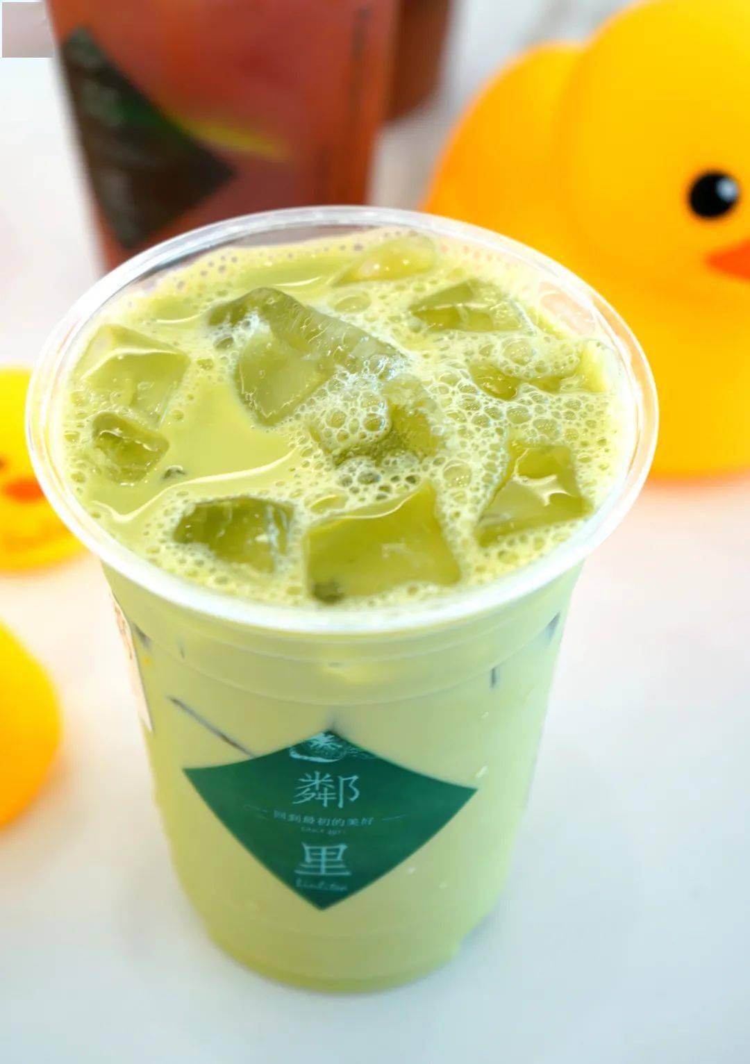 邻里手打柠檬茶买一送一火遍广佛的ta终于把店开到了四会