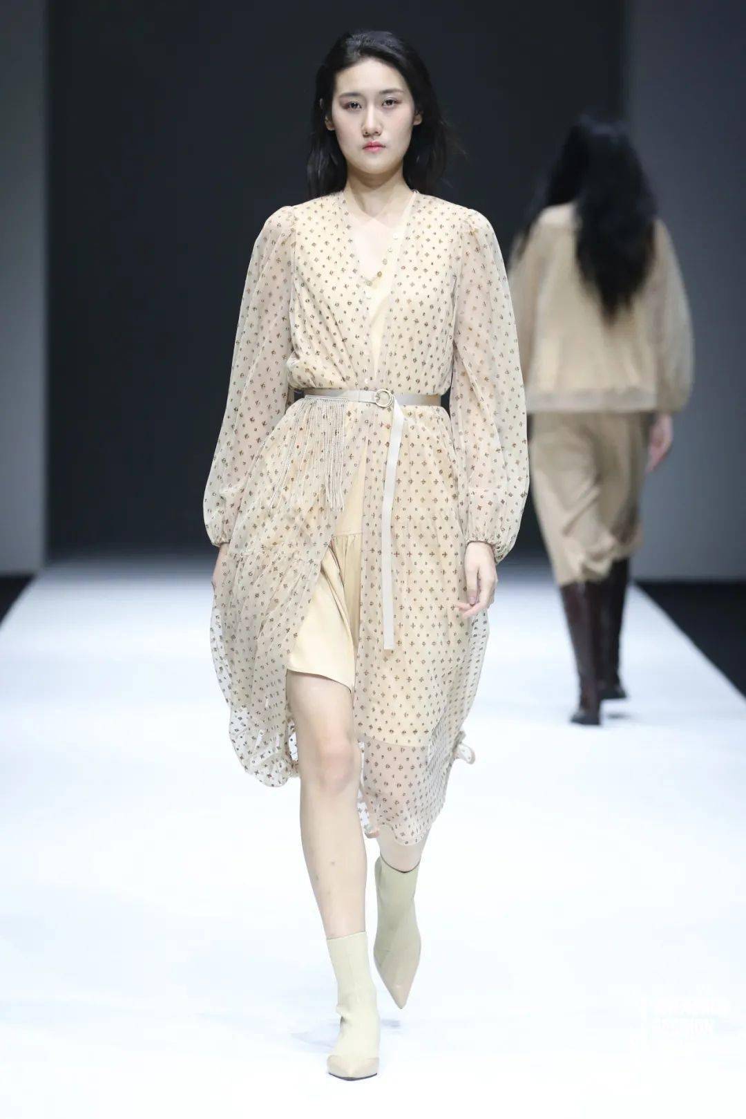 服装 S/S2022深圳时装周｜DAY4：别样角度，诠释「型」之烂漫