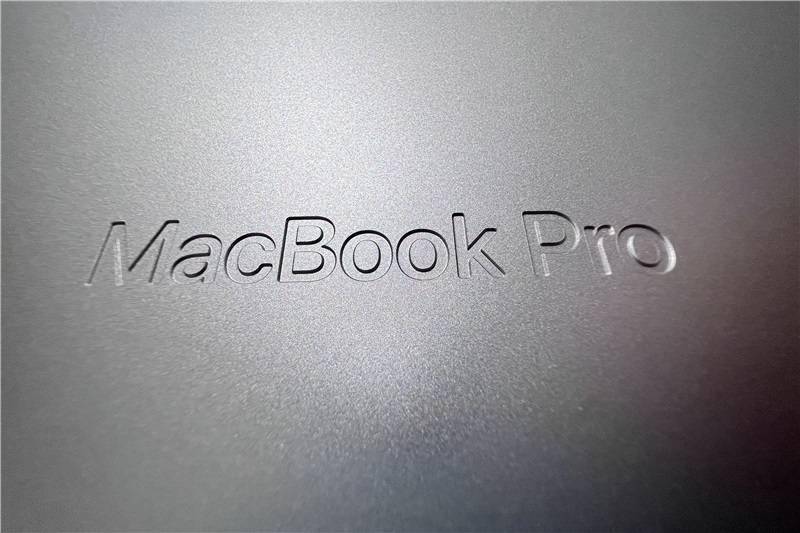 关苹果|搭载了 M1 Max 的 16 英寸 MacBook Pro 很强，但请不要神化它