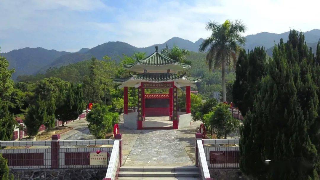 富强革命老区纪念亭升级改造基本完成