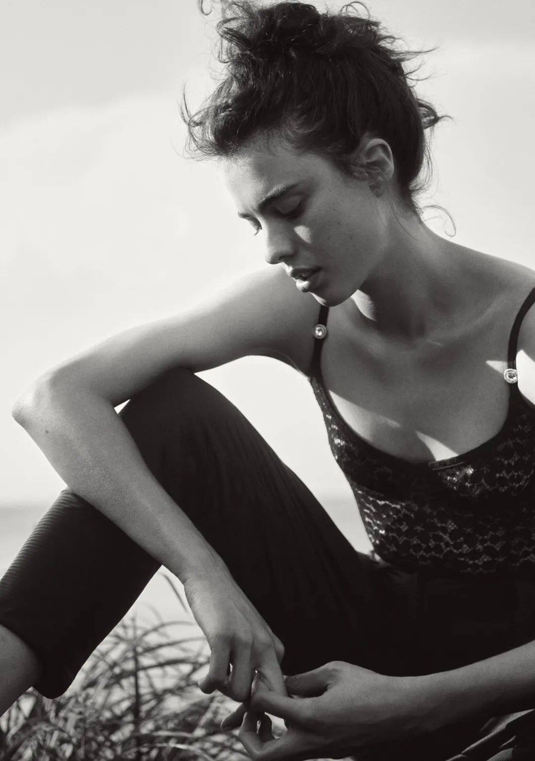 全球|“女佣”这次有点辣丨赏色