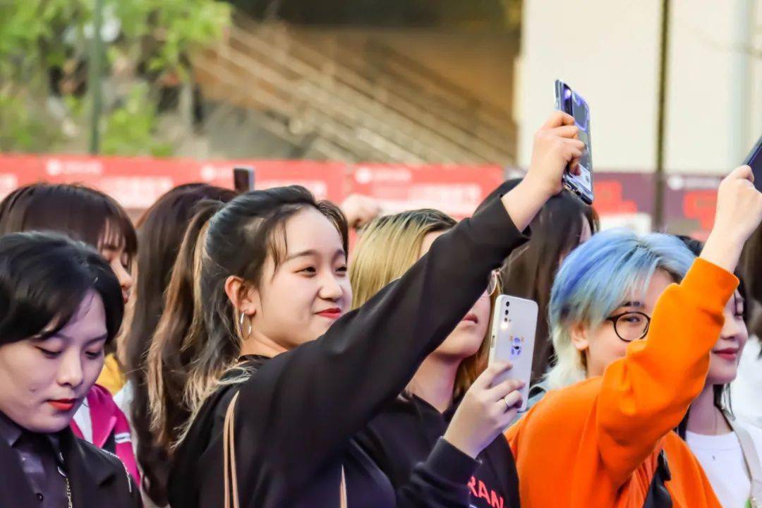 快乐源泉2021年合川校区音乐节外邀乐队的狂欢