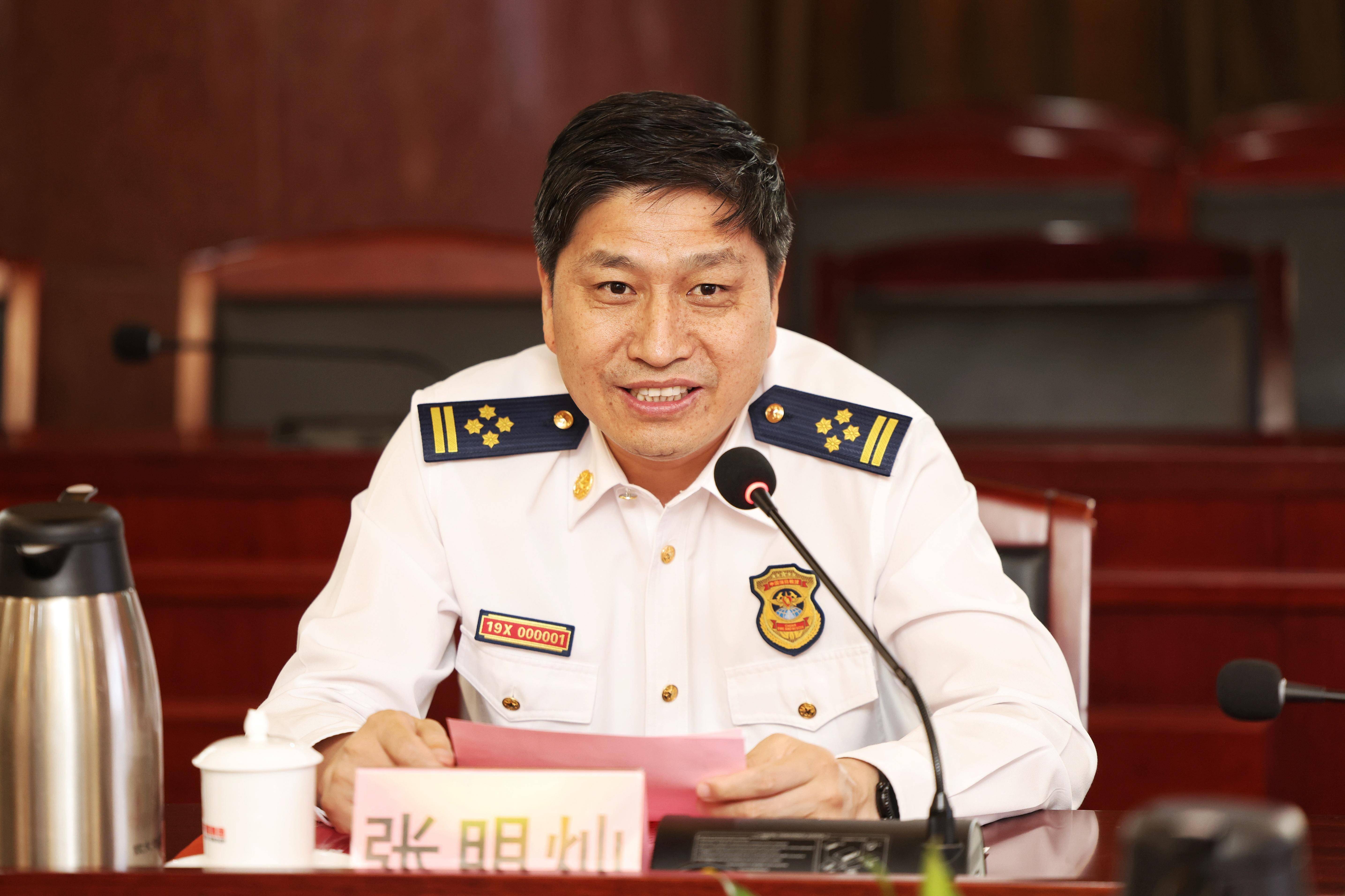 广东省消防救援总队总队长张明灿指出,南方报业传媒集团是广东消防的