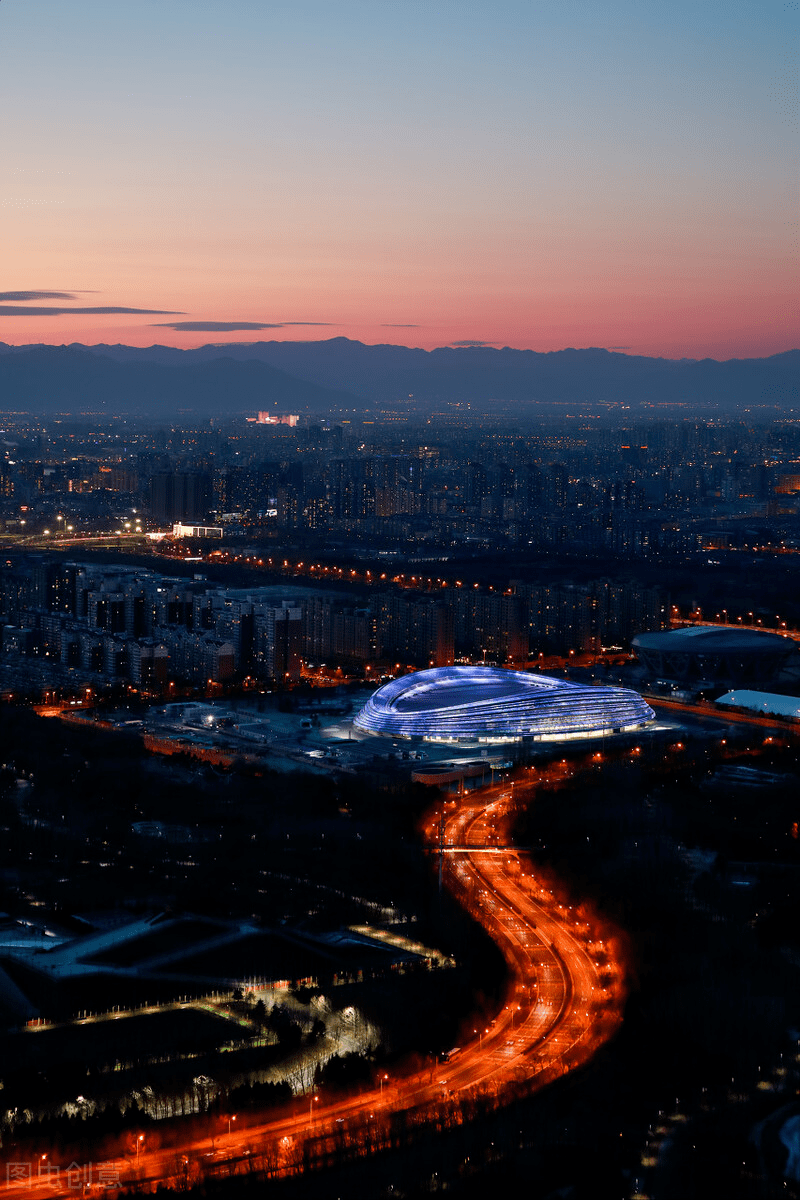 2022年北京冬奥会地标建筑国家速滑馆冰丝带开门迎客