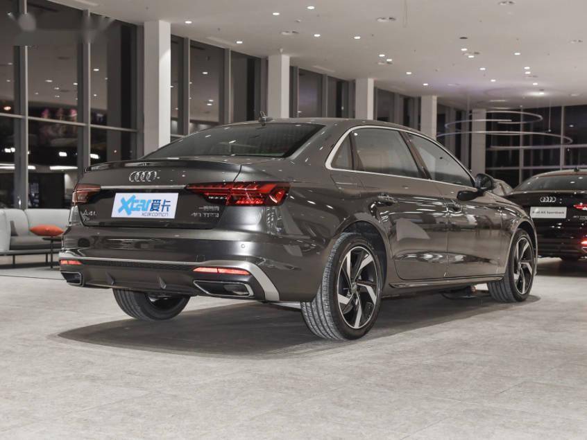 还是李易峰代言2022款奥迪a4l售31883968万元