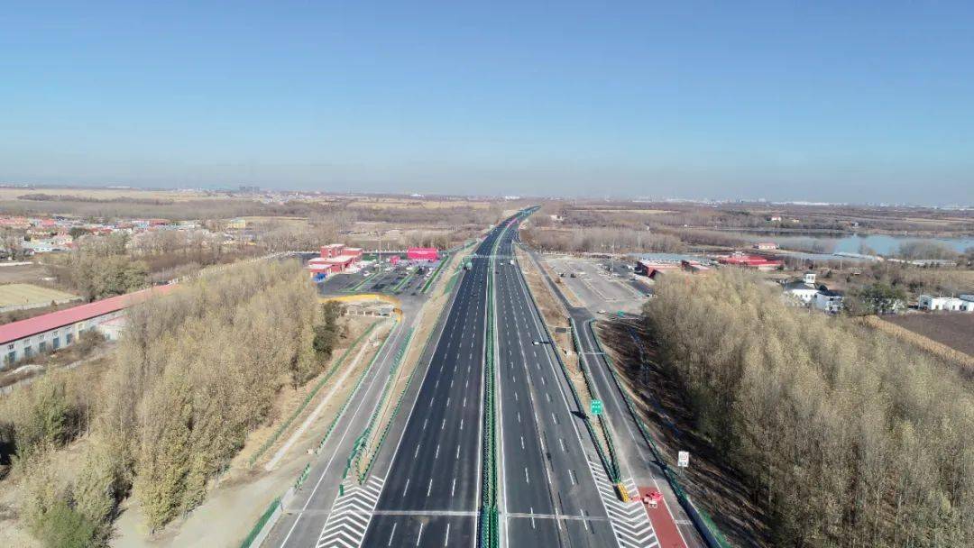 绥芬河至满洲里国家高速公路卧里屯至白家窑段,国道丹阿公路穆棱(八面