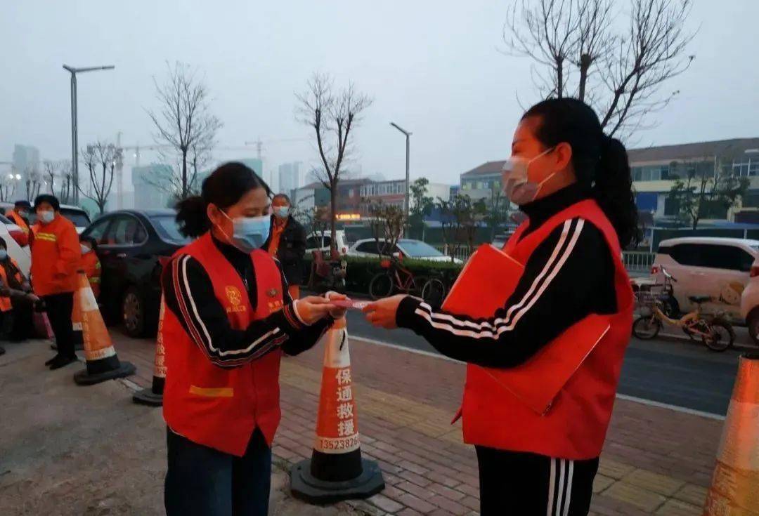 好人|商丘18岁女孩过生日 请152名环卫工人吃饭